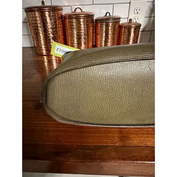 Fendi Women's Olive Green Bag Medium Gold Hardware - Picture 11 of 15